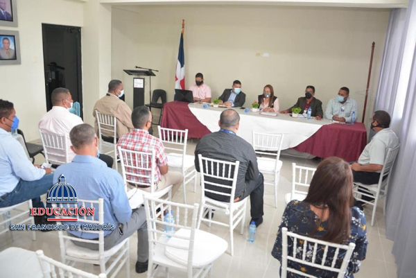 Directora Regional se reúne con homólogos Distritales y representantes oficinas gubernamentales de las provincias Duarte y Hermanas Mirabal