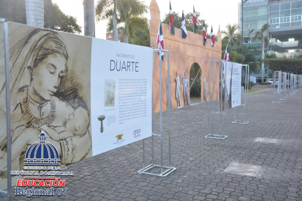 Directora Regional de Educación 07 invita a participar en exposición &quot;Duarte en la Historia de la Patria&quot;