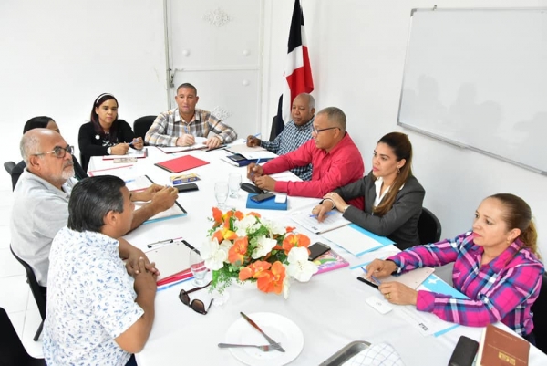 Coordinación Regional de Descentralización realiza encuentro con Técnicos Distritales