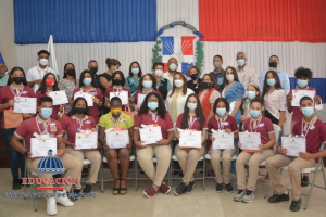 Directora Regional participa en acto de reconocimiento al m&eacute;rito del Ayuntamiento SFM a estudiantes del Distrito 07-05