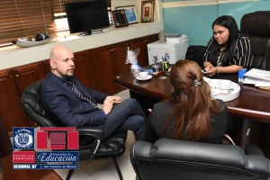 Directora Regional 07 recibi&oacute; al Director Centro Ling&uuml;&iacute;stica Universidad Franche-Comte