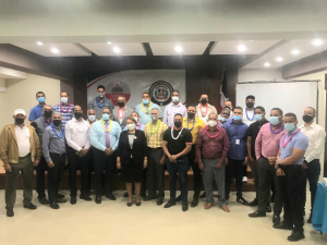 F&eacute;minas sorprenden con acto a los padres Regional de Educaci&oacute;n 07