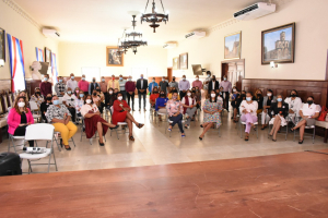 Caballeros de la Regional de Educaci&oacute;n 07 sorprenden a sus compa&ntilde;eras