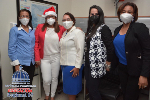 Gobernaci&oacute;n de Duarte realiza asalto navide&ntilde;o a Regional de Educaci&oacute;n 07