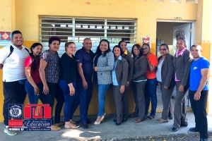 Directora Regional Educaci&oacute;n 07 visita escuela Mar&iacute;a Asunci&oacute;n Almanzar