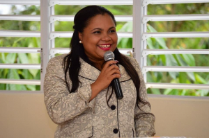 Directora Regional Educaci&oacute;n felicita a los maestros en su D&iacute;a Nacional