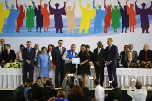 Directora Regional participa en graduaci&oacute;n encabezada por Ministro Educaci&oacute;n Pe&ntilde;a Mirabal