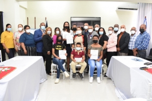 Regional de Educaci&oacute;n 07 realiza entregas de Actas de Nacimiento