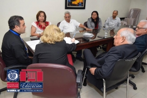 Directora Regional participa de encuentro con el CES