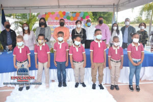 Directora Regional de Educaci&oacute;n 07 encabeza acto retorno a las aulas de forma semipresencial