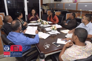 Directora Regional 07 encabeza encuentro con Federados APMAE