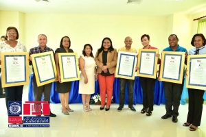 Regional Educaci&oacute;n Reconoce labor de T&eacute;cnicos Distritales del &aacute;rea de Lenguas Extranjeras
