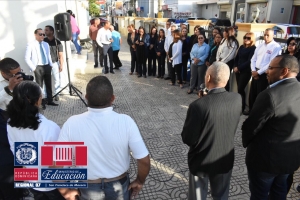Regional 07 realiza acto izamiento Bandera con motivo del D&iacute;a de la APMAE