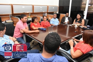 Directora Regional encabeza encuentro con Grupos Estudiantiles