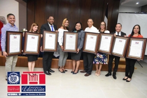 Regional Educaci&oacute;n 07 reconoce T&eacute;cnicos Docentes y personal administrativo por su desempe&ntilde;o