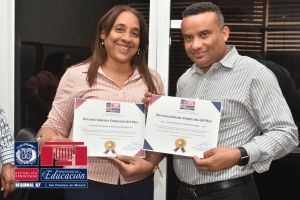 Regional Educaci&oacute;n 07 reconoce empleados del mes de agosto