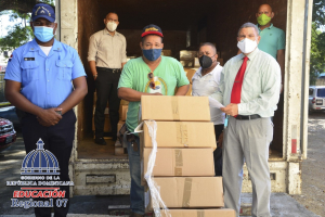 Regional de Educaci&oacute;n 07 recibe cuadernillos Plan de Actividad de diciembre