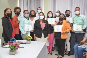 Regional de Educaci&oacute;n 07  reconoce estudiantes participantes en las Olimpiadas de Ciencias Naturales y Matem&aacute;tica