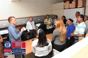 Directora Regional 07 recibe Diputado provincia Duarte