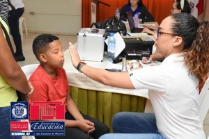 INABIE realiza jornada evaluaci&oacute;n visual con estudiantes Regional 07