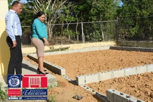 Avanzan trabajos instalaci&oacute;n aulas m&oacute;viles Esc. Durges M. Vargas