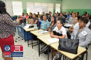 Directora Regional participa en clausura talleres Formaci&oacute;n Continua Centrada en la Escuela para el a&ntilde;o escolar 2018- 2019