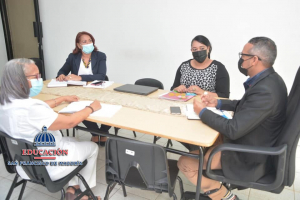 Coordinador Asuntos T&eacute;cnicos y Pedag&oacute;gicos se re&uacute;ne con personal CAD San Francisco